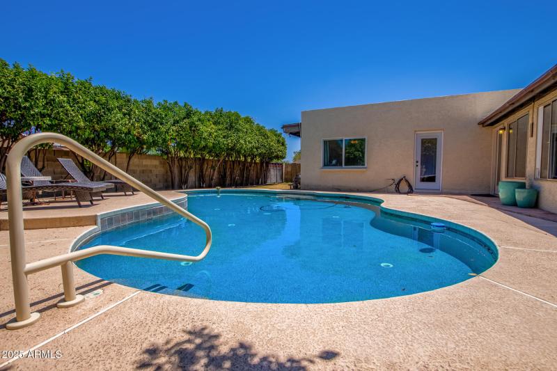 0037-37 - Pebble Beach