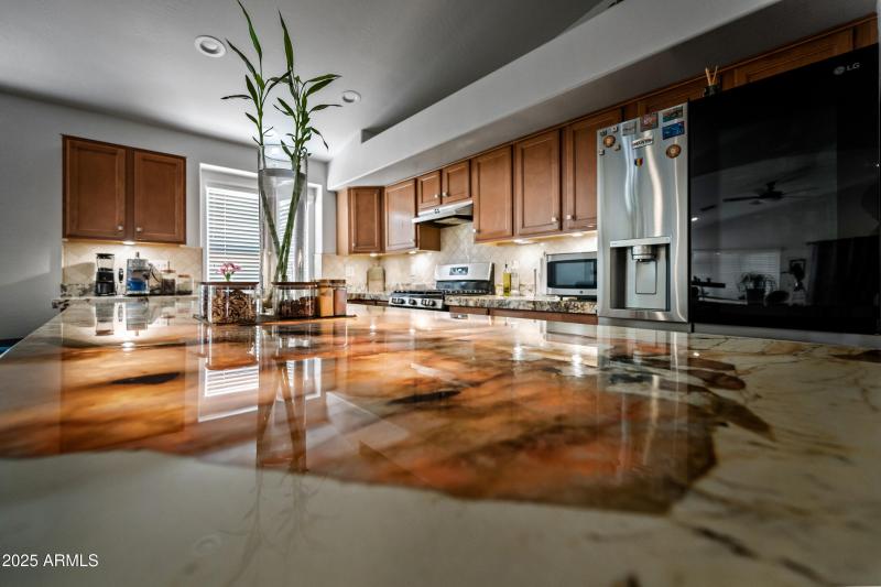 illuminated quartzite