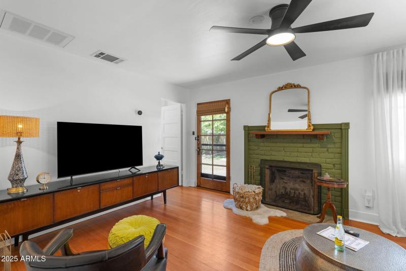 Guest House Living Room