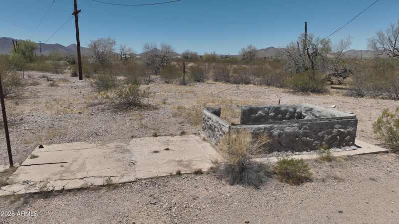 Plata ground view showing slab & rock th
