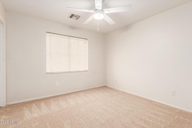 34 - Desert Horizons