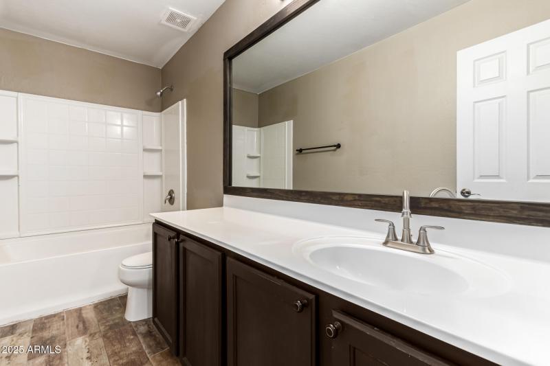 37 - Desert Horizons