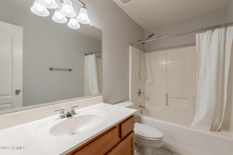 2nd Bathroom