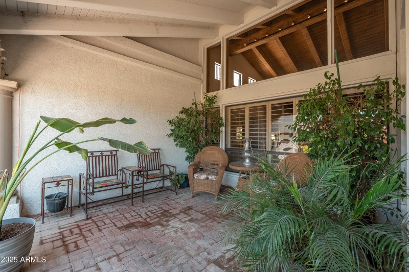 7513 E Buena Terra Way - 06