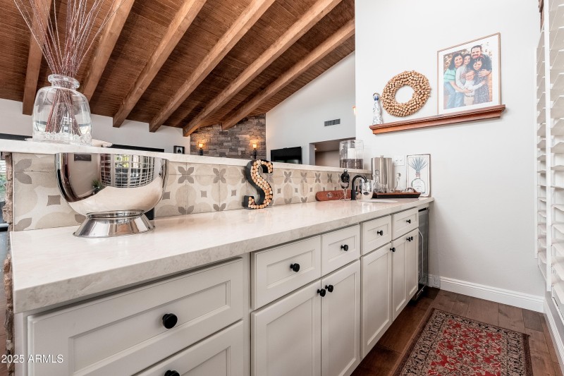 7513 E Buena Terra Way - 16