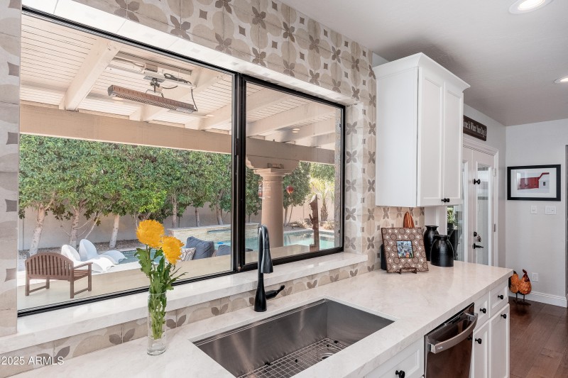 7513 E Buena Terra Way - 29