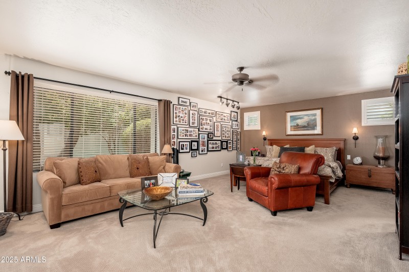 7513 E Buena Terra Way - 30