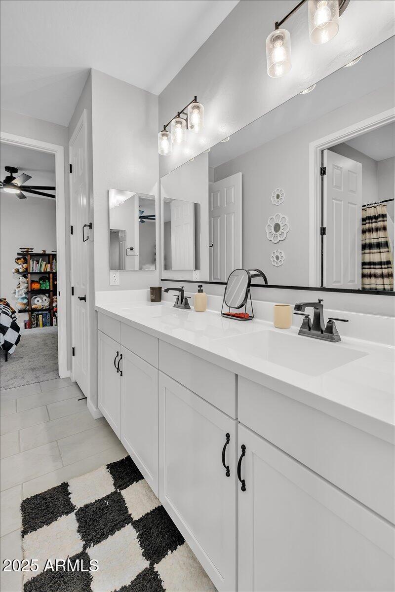 03-17593_W_Red_Fox_Rd43