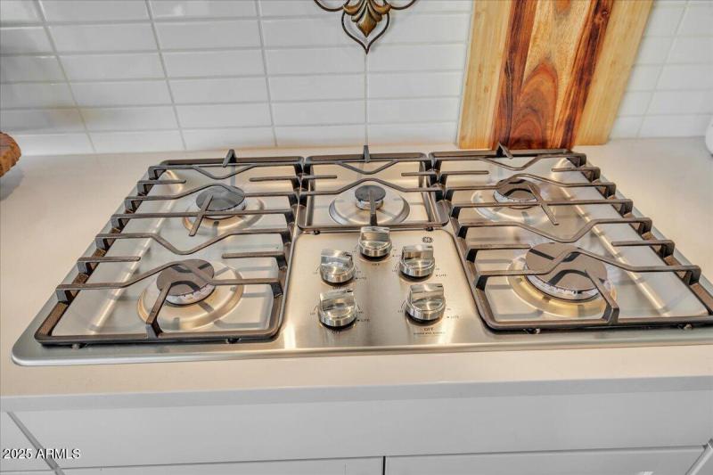 27-17593_W_Red_Fox_Rd19