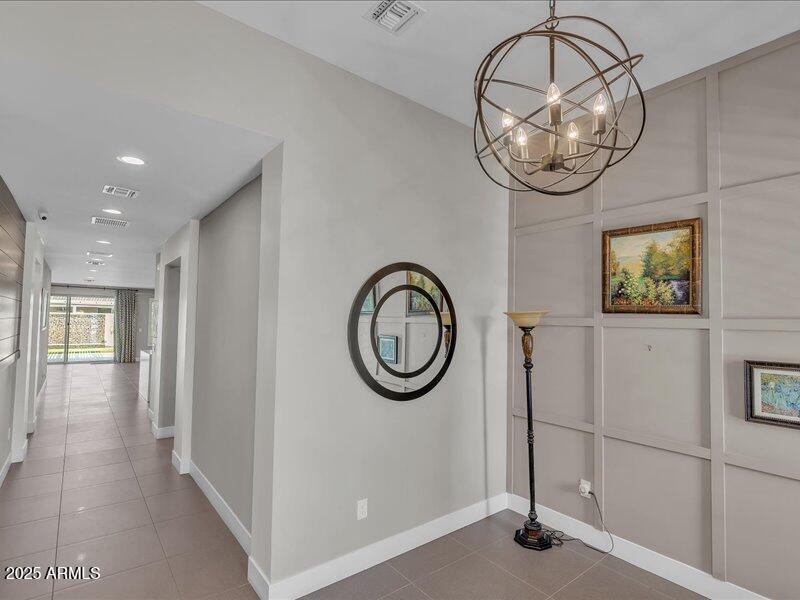 45-1010_E_Pierson_St44