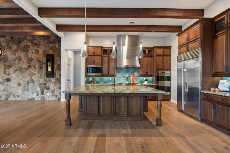 Kitchen/Kitchen Island