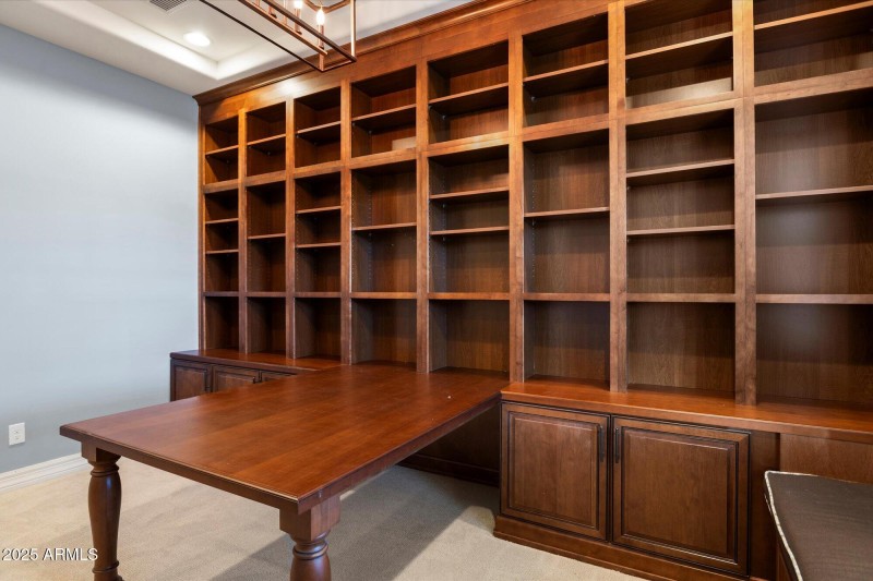 Office/Built-In Book Shelves