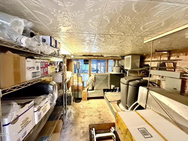 Mezzanie - Above Café