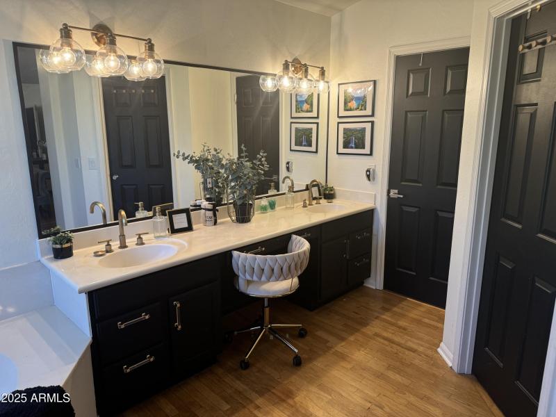 902FB531-C04B-48BC-961C-7AE6E5AF2C69