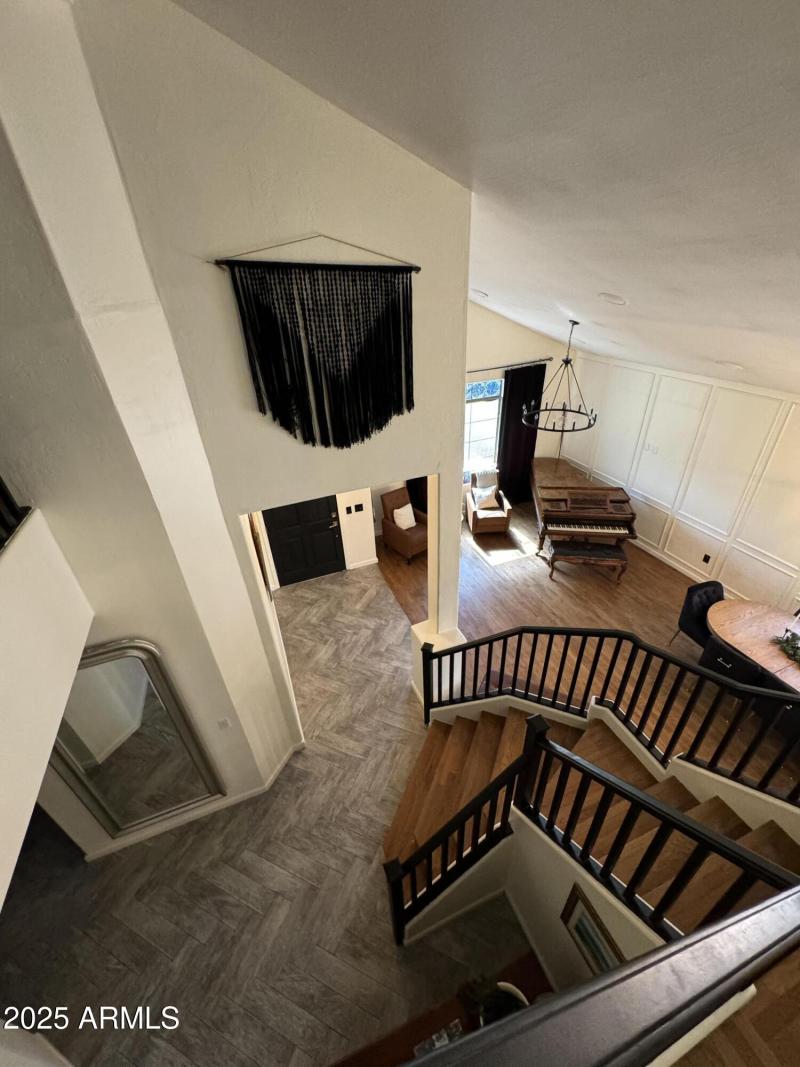 83FF7DE8-8C63-48A1-ACC3-FEA98E739C71