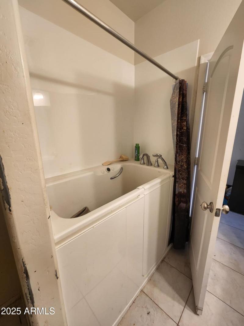 f832af90-01e7-42de-9cfc-dd16494eaa47