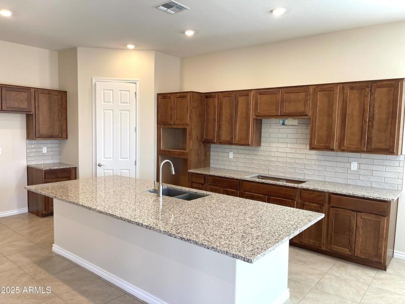Lot 121 Kitchen