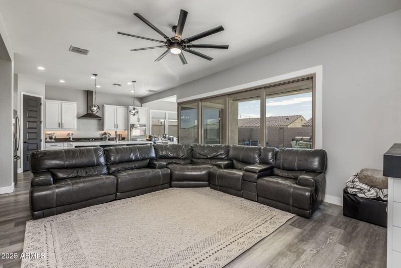 10-web-or-mls-10709 E Thornton Ave, Mesa