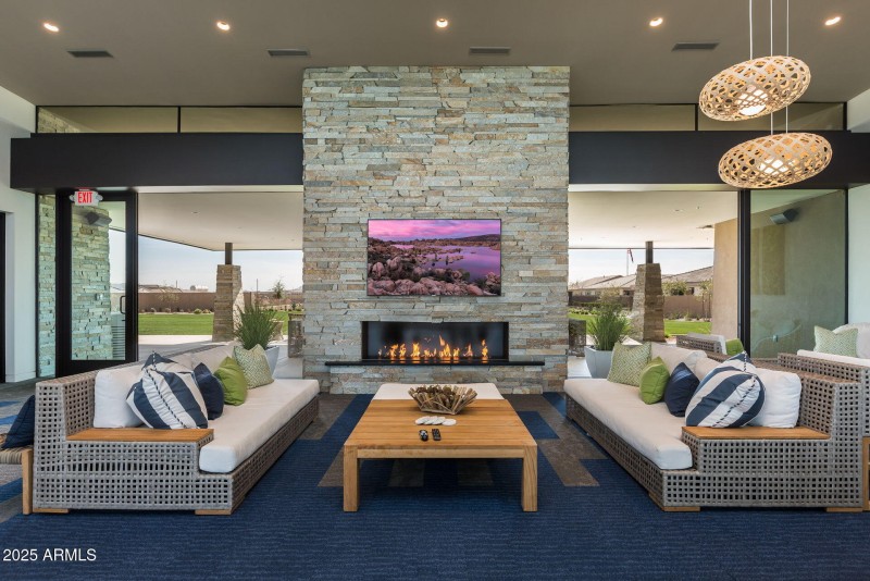 50-web-or-mls-The Estates Community Cent