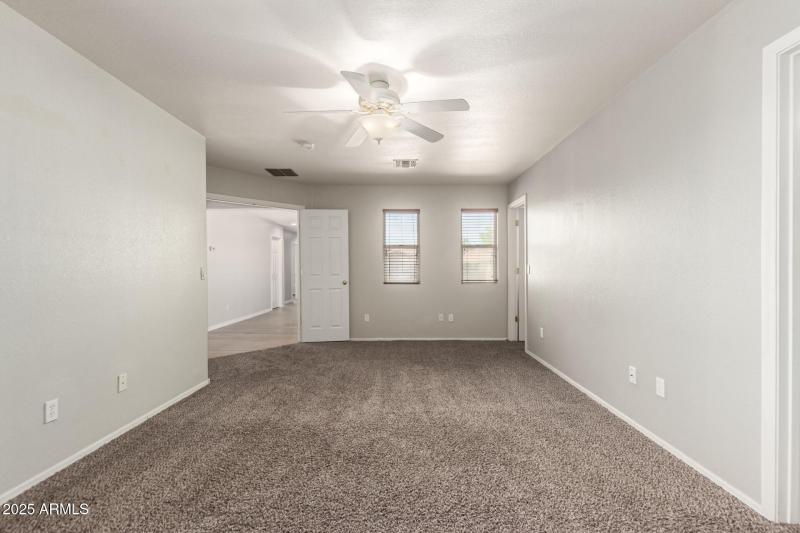 18 Avendia Del Valle