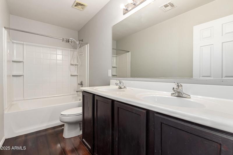 30 Avendia Del Valle