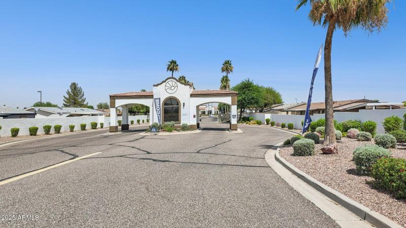 26-web-or-mls-16101-n-el-mirage-rd-327