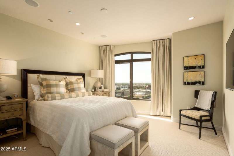Ensuite Bedroom 2