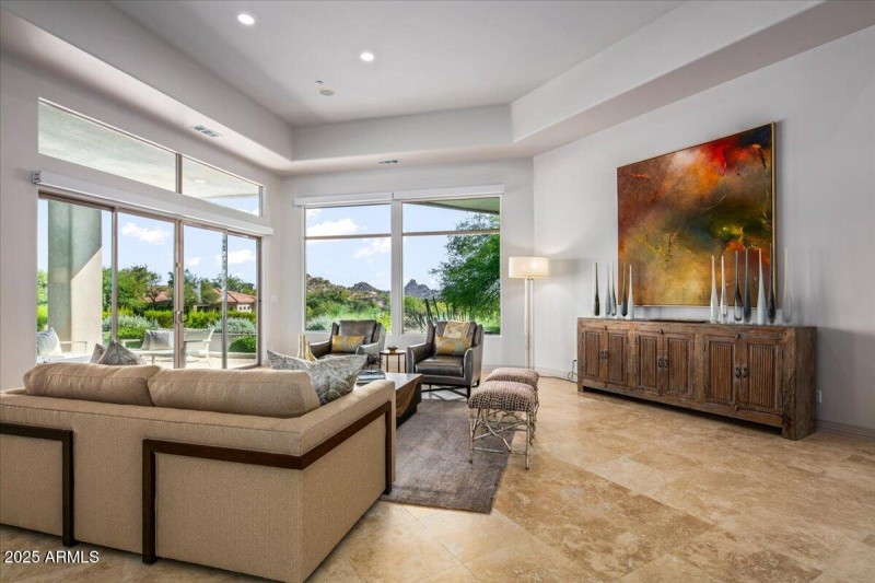 16-Living Room Views