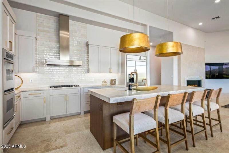 22-Kitchen ~ Breakfast Counter