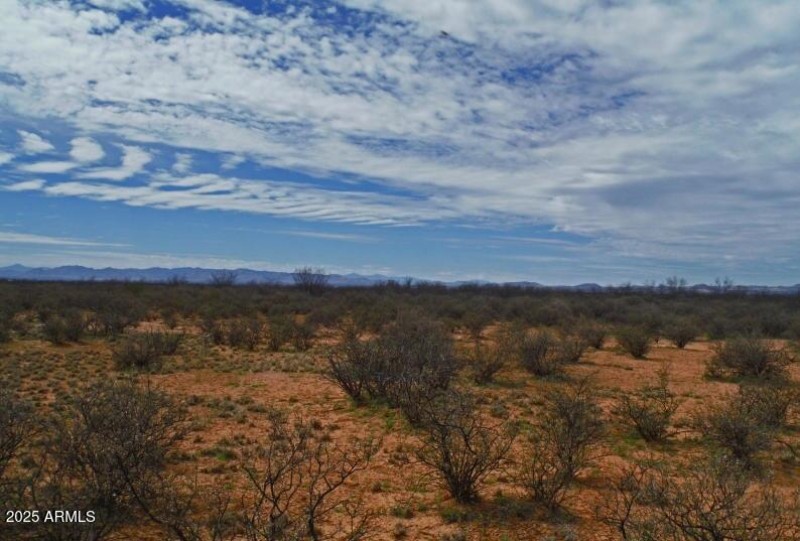 10683 N WIEGAND PRATT RD