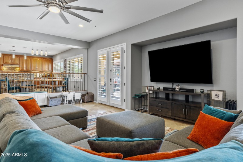 2409 W Quail Track Dr-30