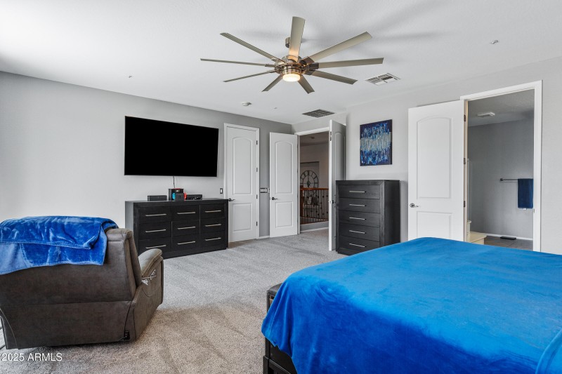 2409 W Quail Track Dr-54