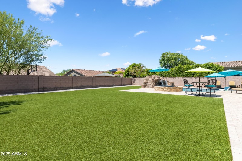 2409 W Quail Track Dr-68