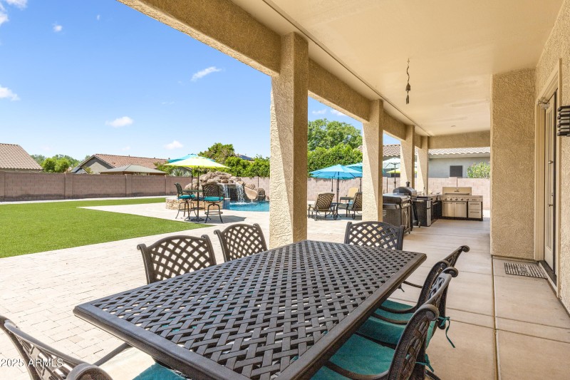 2409 W Quail Track Dr-70