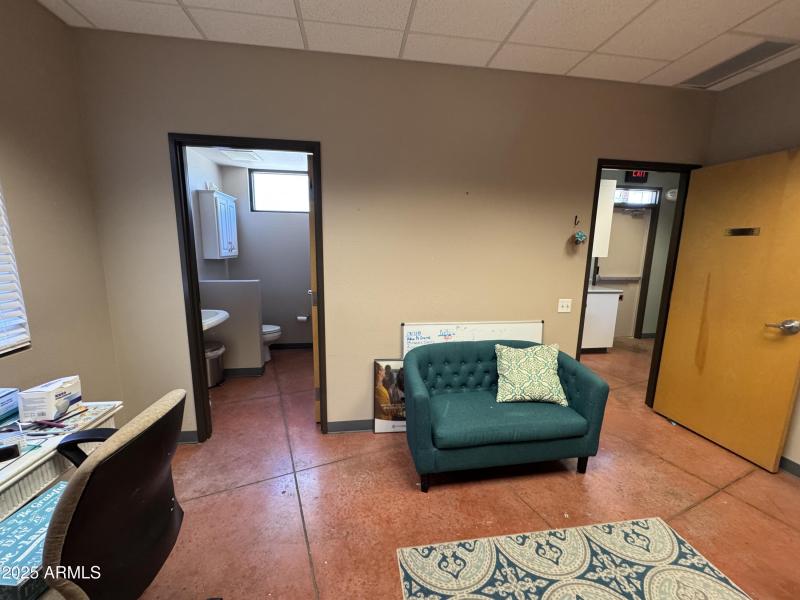 20250705_201229178_iOS