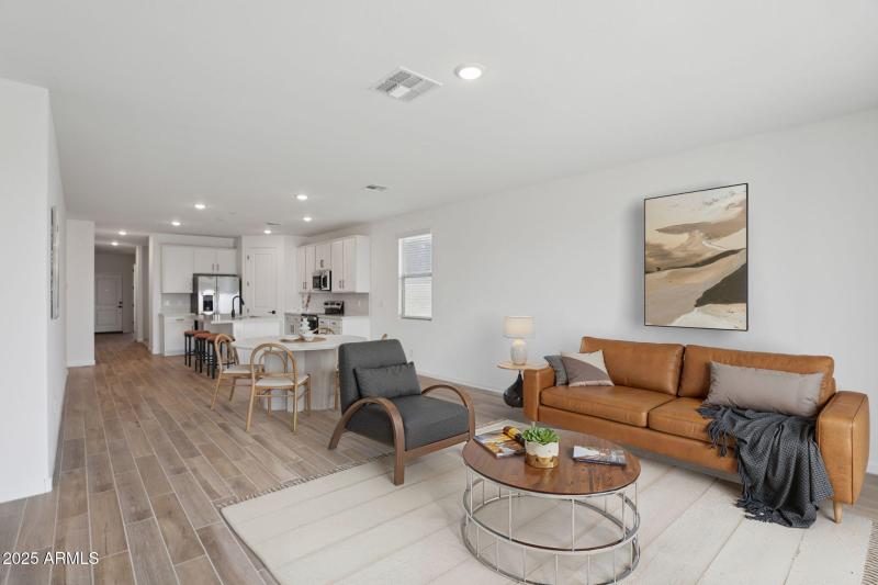 6-web-or-mls-4-print-La_Senda_Dr_W-S0307