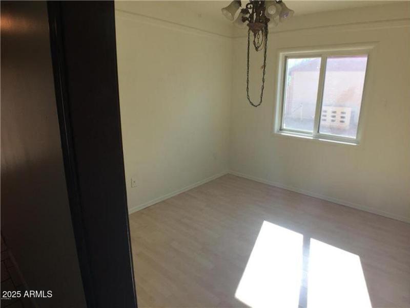 ISyf67lj4ln8w21000000000