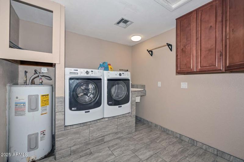 Laundry Room2