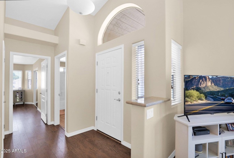 23-web-or-mls-P1246030