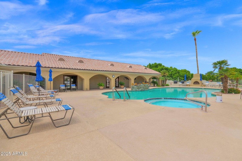 44-web-or-mls-P1246065