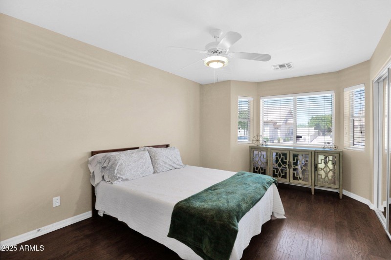 6-web-or-mls-P1246011