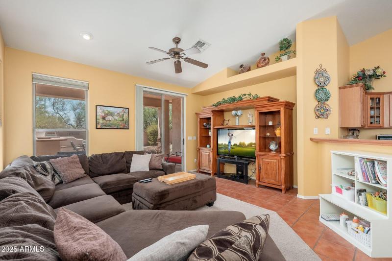 4541 E Brilliant Sky Dr - 15