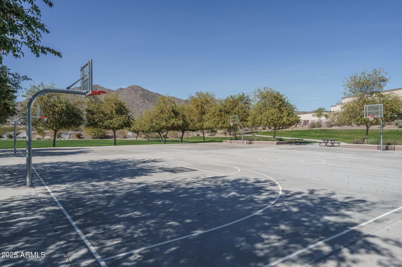 I) SIENNA HILLS COMMUNITY PARK