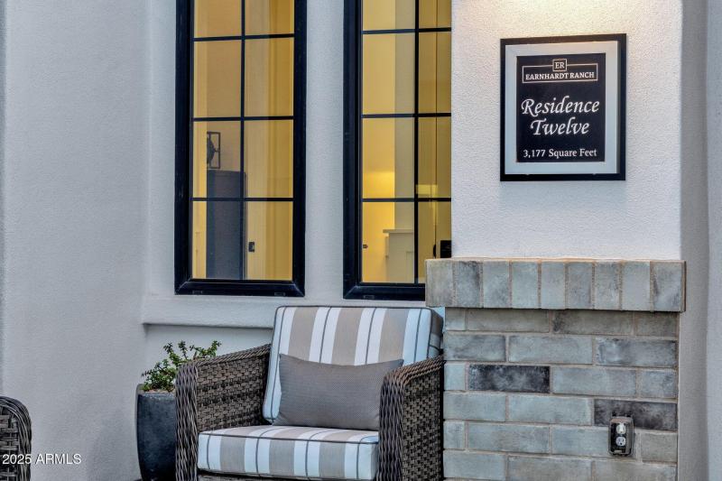 200-web-or-mls-1063-e-palm-bch-dr