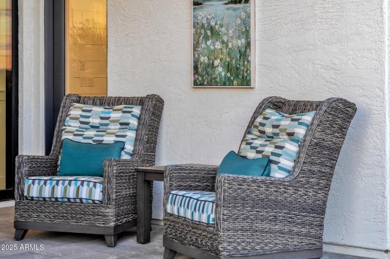 205-web-or-mls-1063-e-palm-bch-dr