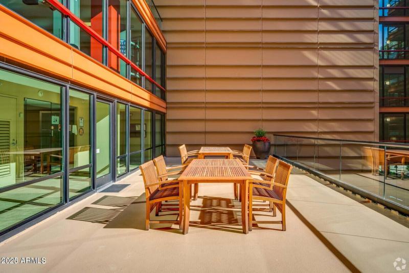 20230420180439209129000000-o