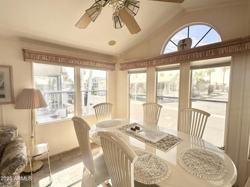 LOTS OF NATURAL LIGHT