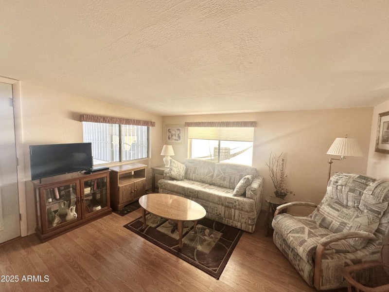 NICE WOOD LOOK FLOORING