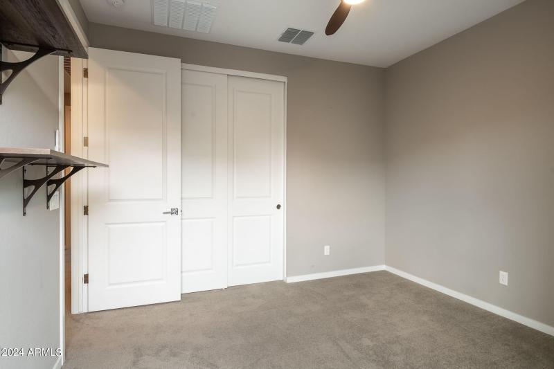 25-web-or-mls-901-s-smith-rd-1036