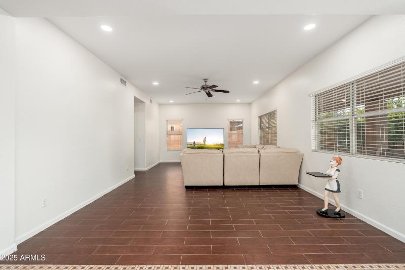 1770 W Mulberry Dr - 13